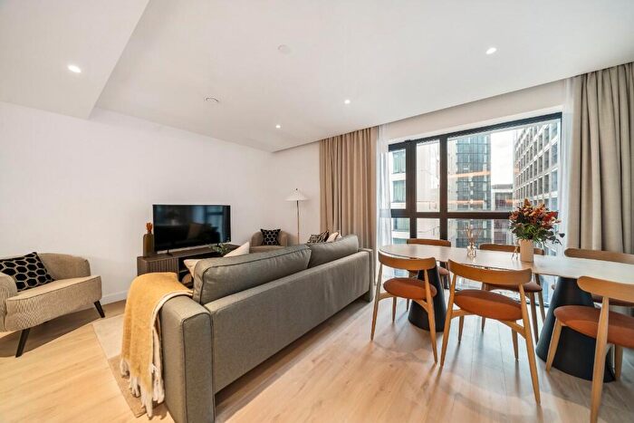 3 Bedroom Flat To Rent In Alma, New Drum Street, E1