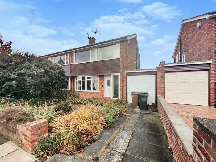 3 Bedroom Semi-Detached House To Rent In Highcross Road, North Shields, NE30