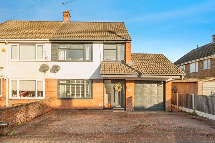 3 Bedroom Semi Detached House For Sale In Millard Avenue, Hatfield, Doncaster, DN7
