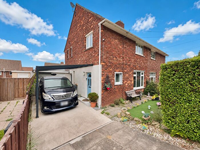 3 Bedroom Semi-Detached House For Sale In York Hill Road, Spennymoor, DL16