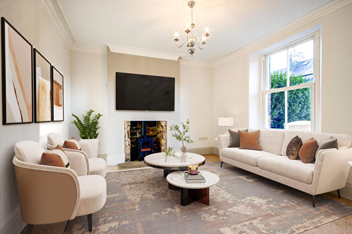 3 Bedroom End Of Terrace House For Sale In Bridge Street, Alnwick, Northumberland, NE66