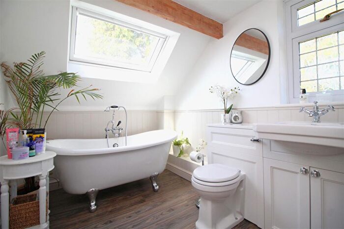 3 Bedroom Cottage For Sale In Elton Road, Stibbington, Peterborough, PE8