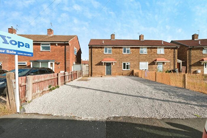 3 Bedroom Semi-Detached House For Sale In Petersgate, Nottingham, NG10
