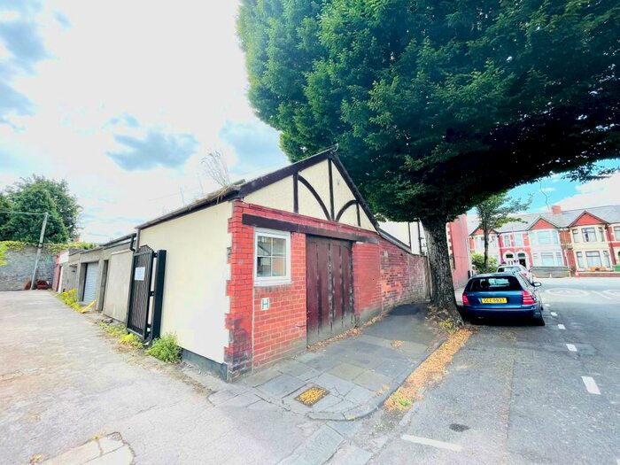 1 Bedroom Maisonette To Rent In Summerfield Avenue, Cardiff, CF14