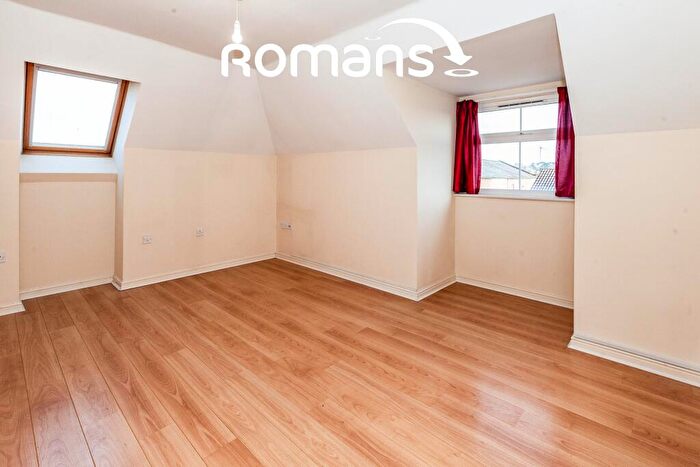 2 Bedroom Apartment To Rent In Blackamoor Lane, SL6