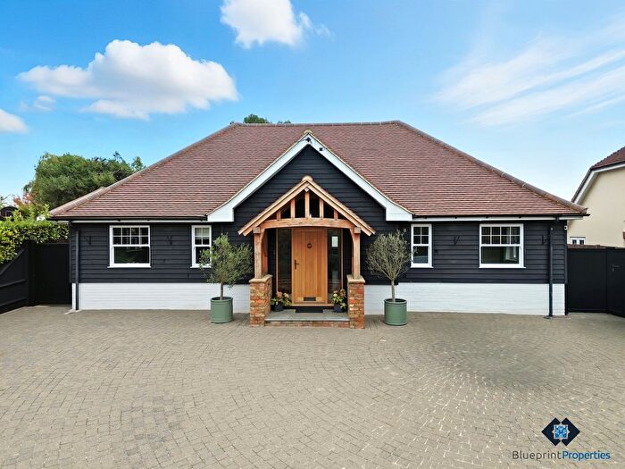 3 Bedroom Bungalow For Sale In Nine Ashes Road, Blackmore, Ingatestone, CM4