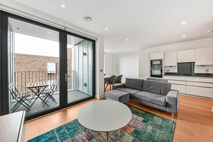 1 Bedroom Apartment To Rent In Cambridge Road, London, NW6