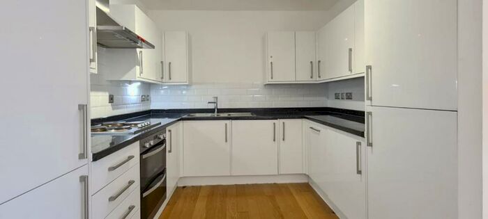 2 Bedroom Apartment To Rent In Greenbanks Close, London, Greater London, SE13