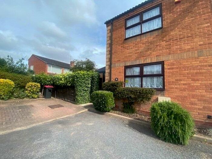 2 Bedroom House To Rent In Ferndale Court, Coventry Road, Coleshill., B46