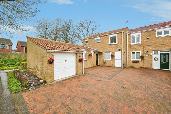 4 Bedroom Terraced House For Sale In Pittneys, Peterborough, PE4