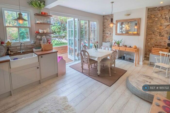 2 Bedroom Terraced House To Rent In Tivoli Road, London, SE27