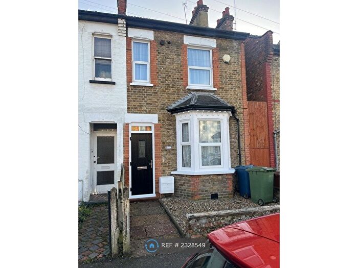 3 Bedroom Semi-Detached House To Rent In Sherwood Road, Harrow, HA2