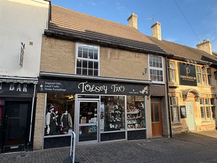 2 Bedroom Flat To Rent In Parsonage Street, Dursley, GL11