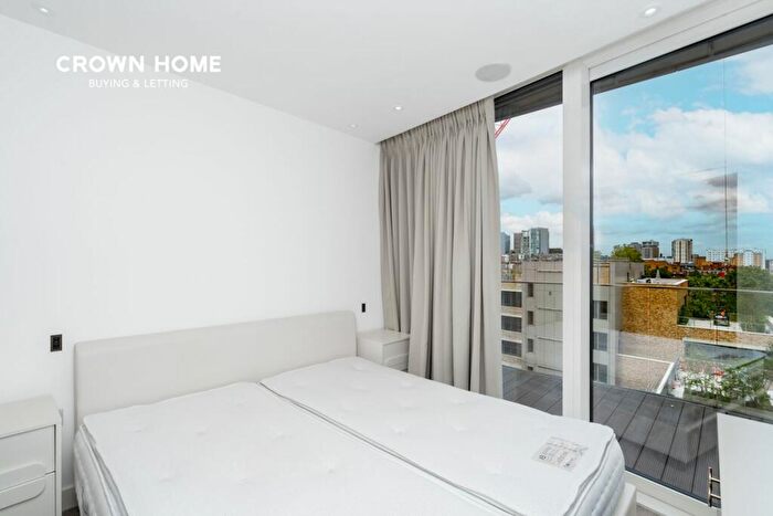 2 Bedroom Apartment To Rent In Counter House, Gauging Square, E1W