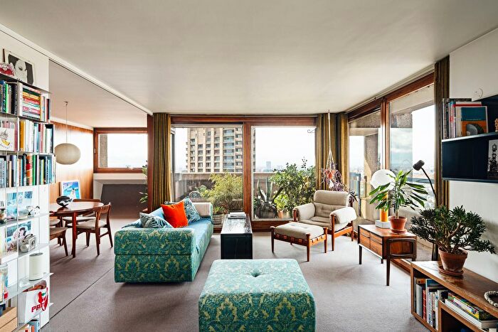 3 Bedroom Flat For Sale In Shakespeare Tower Iii, London, EC2Y