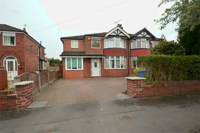 4 Bedroom House To Rent In Norris Road, M33