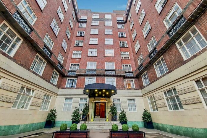 2 Bedroom Flat To Rent In Hertford Street, Mayfair, London, W1J