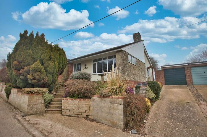 3 Bedroom Detached Bungalow For Sale In The Street, Dover, CT15