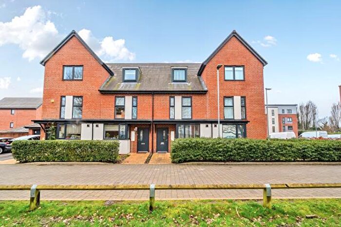3 Bedroom House For Sale In Presentation Way, Reading, RG30