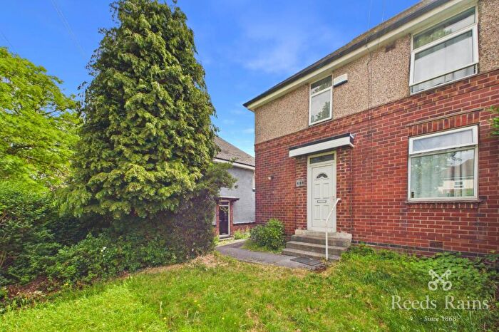 3 Bedroom Semi-Detached House To Rent In Bellhouse Road, Sheffield, South Yorkshire, S5