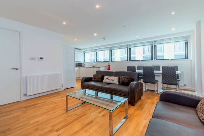 2 Bedroom Flat To Rent In Stucley Place, Camden Town, NW1