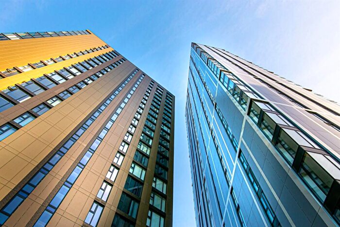 1 Bedroom Apartment To Rent In The Bank Ii, B16