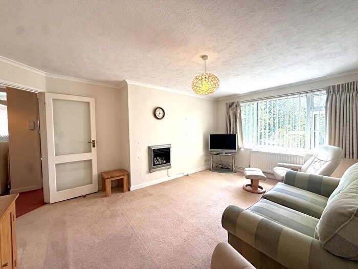 2 Bedroom Maisonette To Rent In Nursery Avenue, Bexleyheath, Kent, DA7