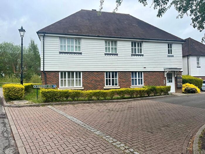 1 Bedroom Flat To Rent In Farriers Lea, Haywards Heath, RH16