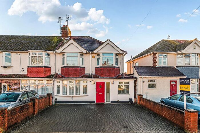 5 Bedroom End Terrace House For Sale In Jubilee Drive, Ruislip, HA4