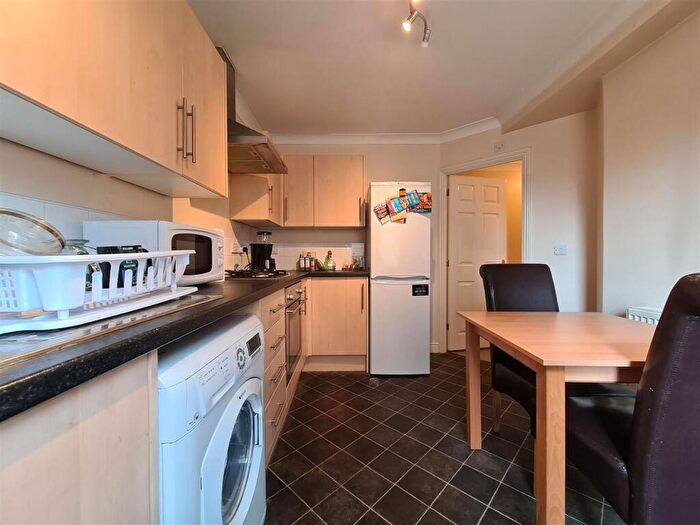 3 Bedroom End Of Terrace House To Rent In Terrill Close, Huntingdon, PE29