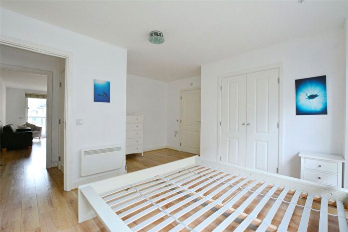 3 Bedroom Flat To Rent In Norman Road, London, SE10