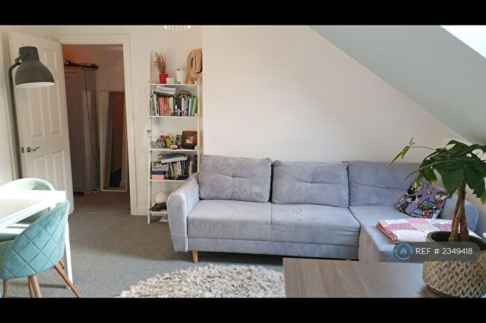 2 Bedroom Flat To Rent In Bethel Road, Bristol, BS5