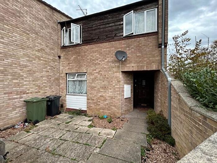 2 Bedroom End Of Terrace House To Rent In Malgraves Place, Basildon, Essex, SS13