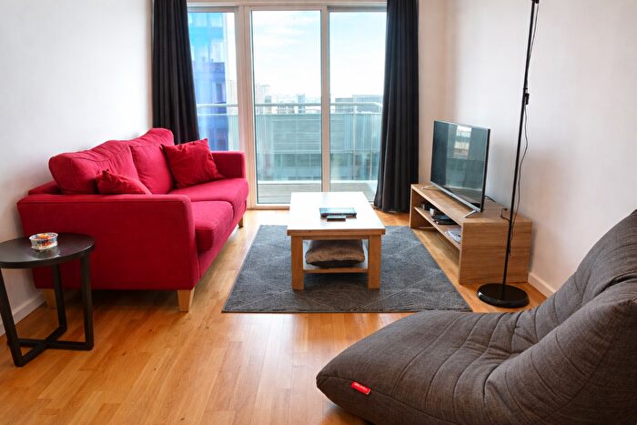1 Bedroom Apartment To Rent In Ability Place, London, E14
