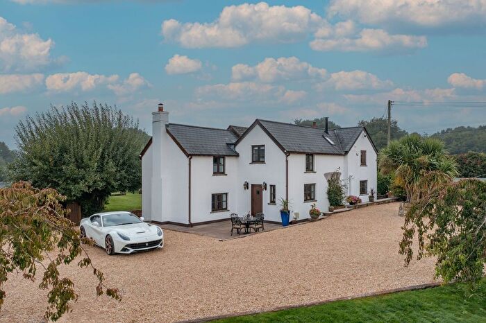 5 Bedroom Property For Sale In Parc-Y-Brain Lane, Penperlleni, NP4