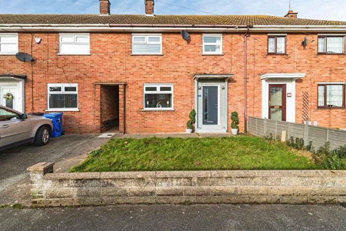 3 Bedroom Terraced House For Sale In Lilac Drive, Lowestoft, NR32