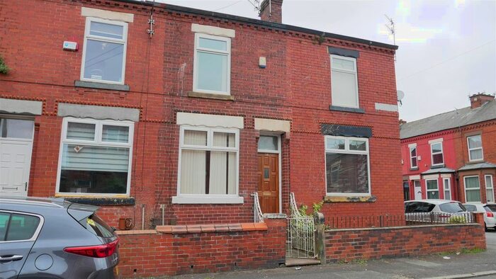 2 Bedroom Terraced House To Rent In Walnut Street, Manchester, M18