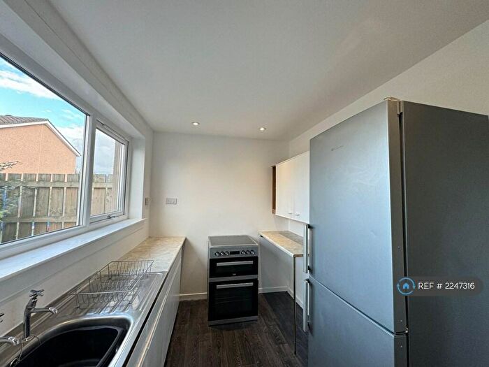 2 Bedroom End Of Terrace House To Rent In Glengonnar Street, Larkhall, ML9