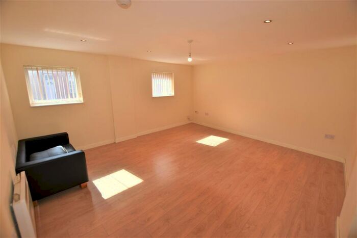 3 Bedroom Apartment To Rent In River Soar Living, Western Road, Leicester, LE3