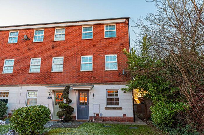 4 Bedroom Terraced House For Sale In Powis Close, Newport, NP10