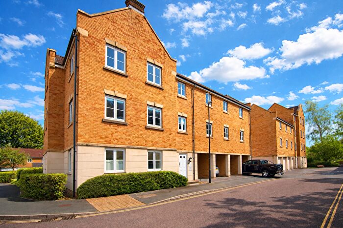 2 Bedroom Flat To Rent In Dickinsons Fields, Bedminster, BS3