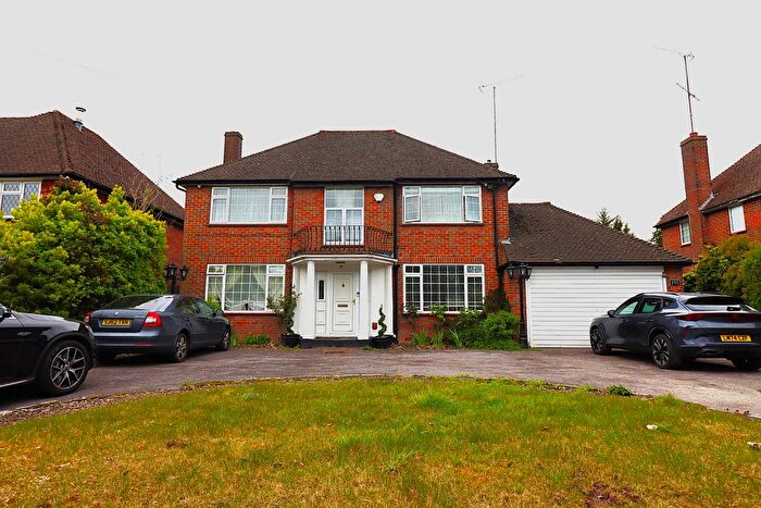 4 Bedroom Detached House For Sale In Luton, LU2
