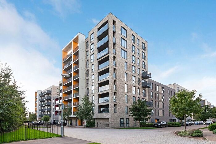 3 Bedroom Flat For Sale In Chronicle Avenue, London, NW9