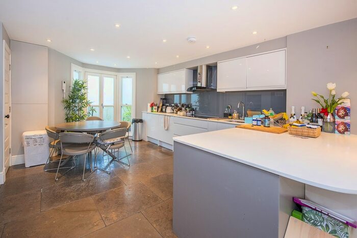 5 Bedroom Terraced House To Rent In Musgrave Crescent, London, SW6