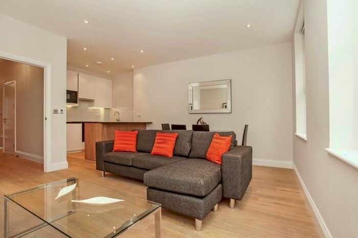 2 Bedroom Flat To Rent In Grange Road, London, SE1