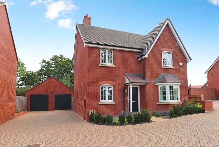 4 Bedroom Detached House For Sale In Pickford Green Lane, Coventry, CV5