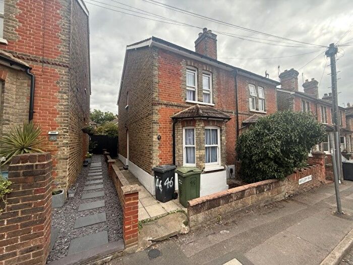 4 Bedroom Semi-detached House To Rent In Artillery Road, Guildford, GU1