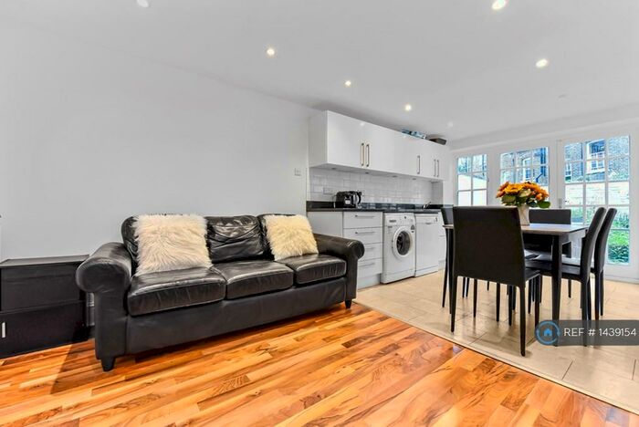 3 Bedroom Flat To Rent In Northdown Street, London, N1