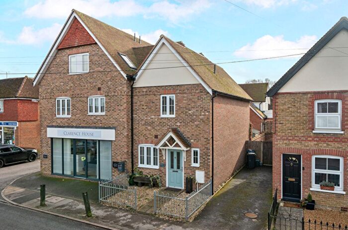 3 Bedroom Semi Detached House For Sale In Elstead, Godalming, Surrey, GU8