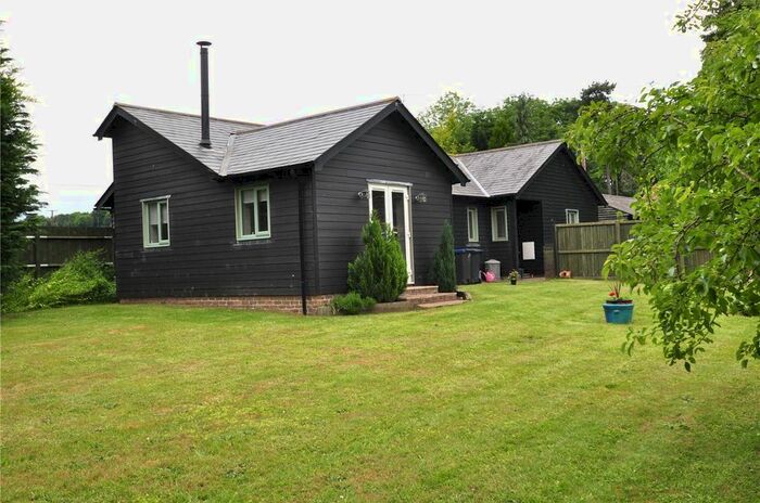 2 Bedroom Bungalow To Rent In Cockering Road, Chartham, Canterbury, CT4